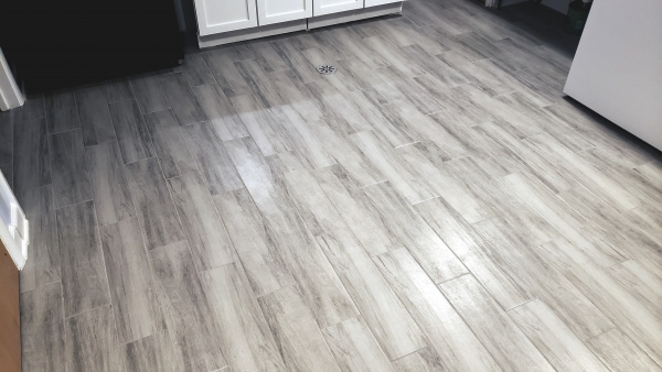 Porceline floor tile